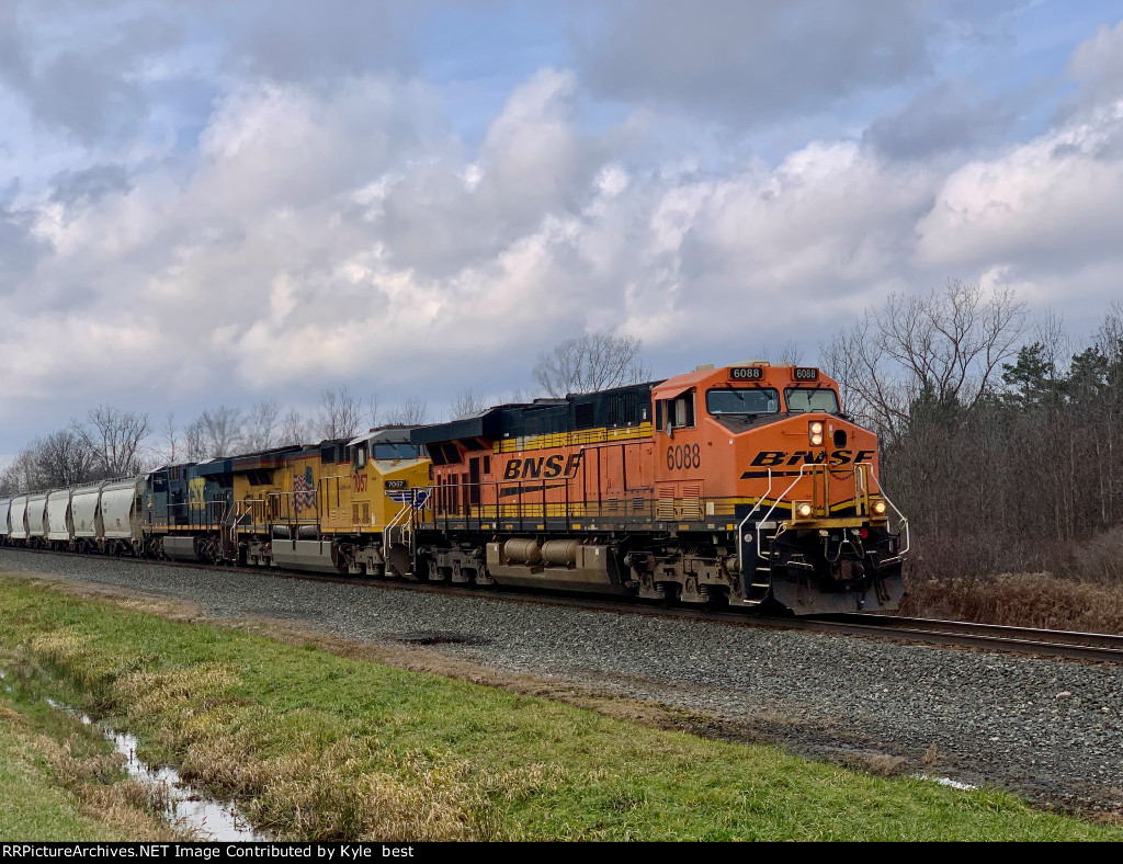 BNSF 6088 on 68N